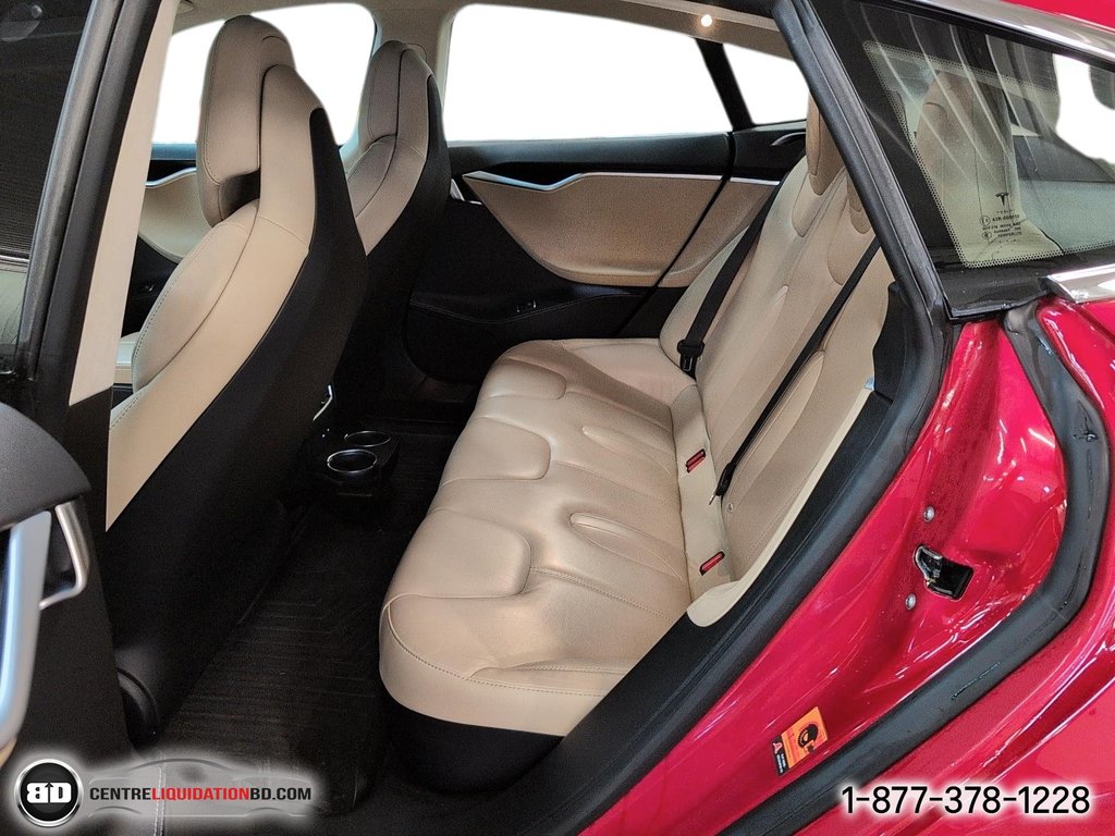 2017 Tesla Model S 100D AWD in Granby, Quebec - 15 - w1024h768px