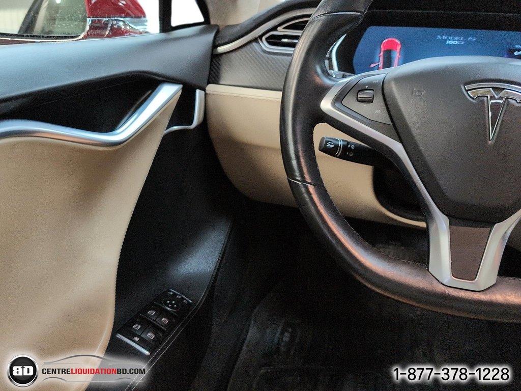 2017 Tesla Model S 100D AWD in Granby, Quebec - 17 - w1024h768px