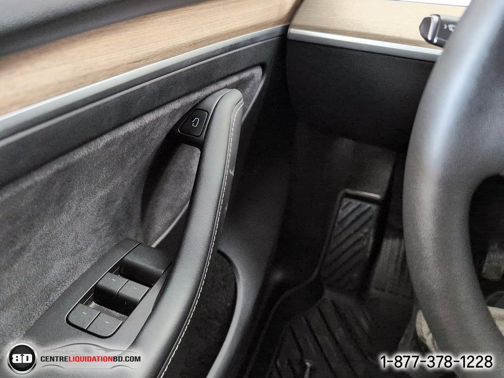 2023 Tesla Model Y RWD AUTOPILOT FSD 3 in Granby, Quebec - 18 - w1024h768px