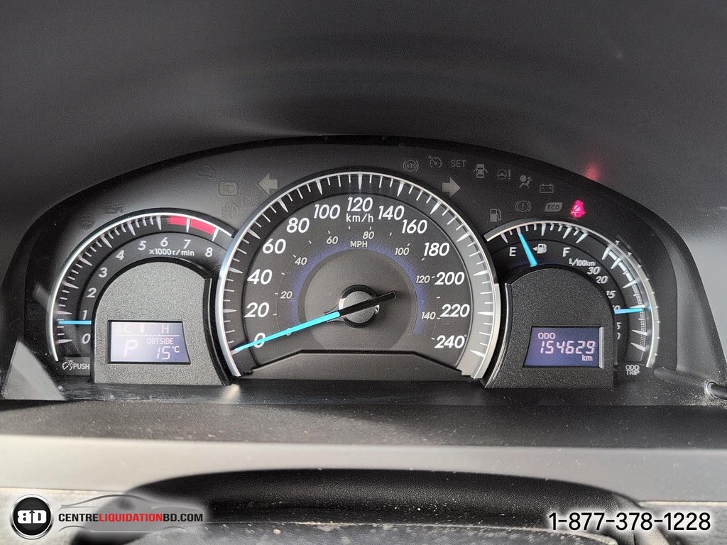 2012 Toyota Camry XLE V6 in Granby, Quebec - 18 - w1024h768px