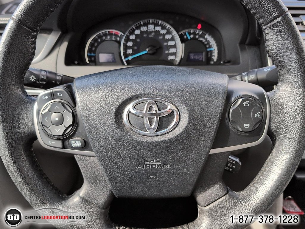 2012 Toyota Camry XLE V6 in Granby, Quebec - 17 - w1024h768px
