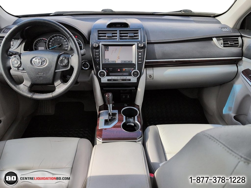 2012 Toyota Camry XLE V6 in Granby, Quebec - 15 - w1024h768px