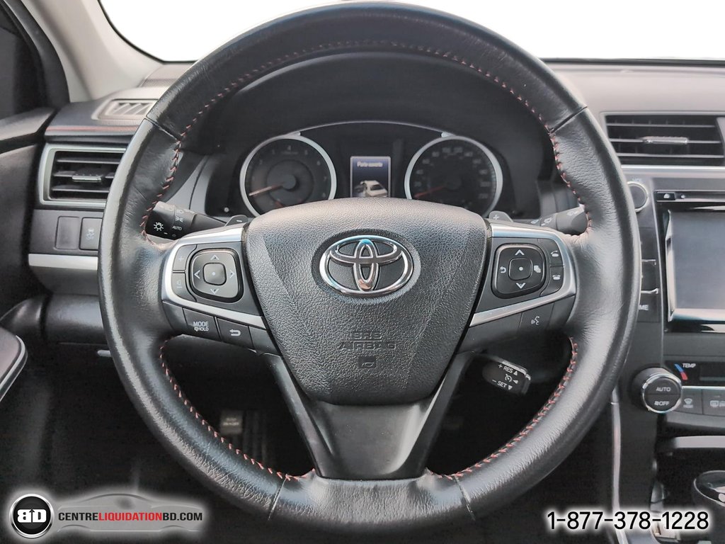 Toyota Camry XSE 2015 à Granby, Québec - 15 - w1024h768px