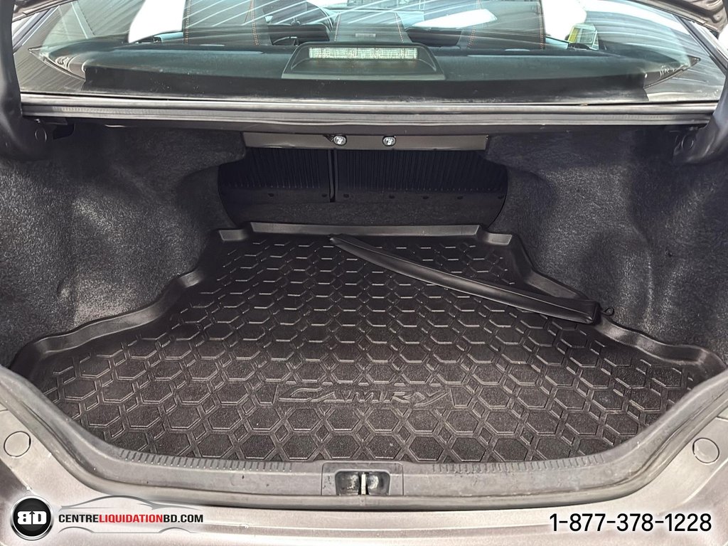 Toyota Camry XSE TOIT OUVRANT 2015 à Granby, Québec - 11 - w1024h768px