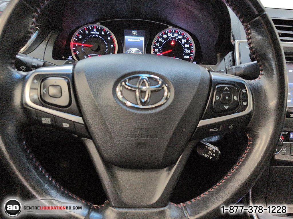 2017 Toyota Camry XSE V6 3.5L in Granby, Quebec - 17 - w1024h768px