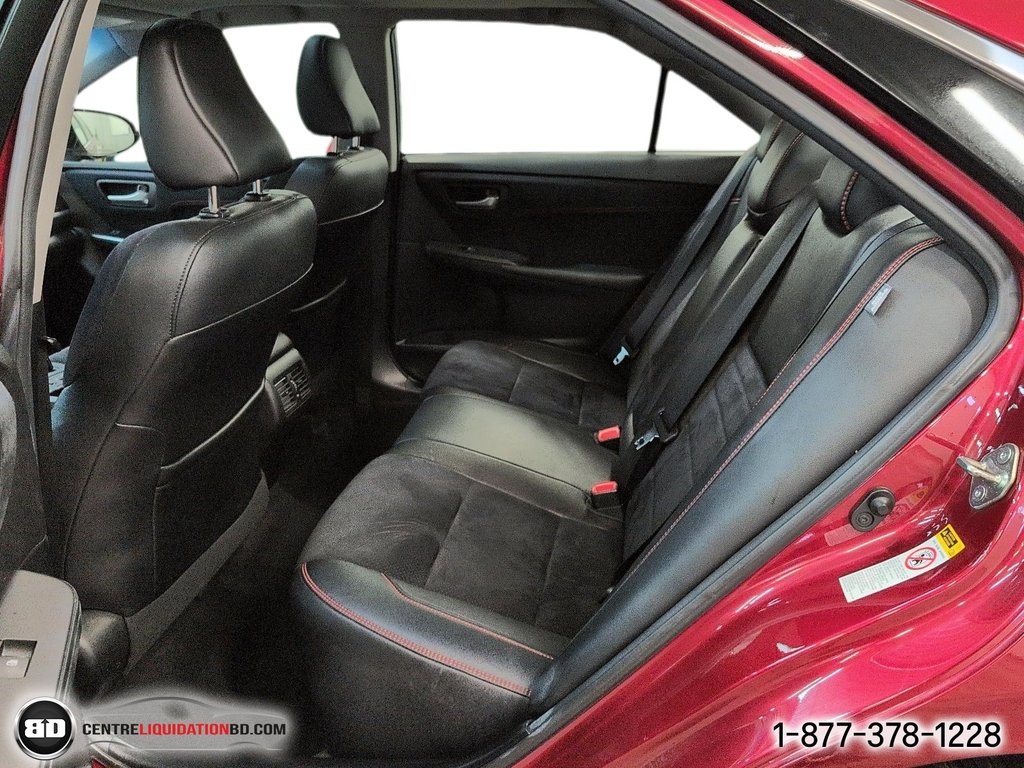 2017 Toyota Camry XSE V6 3.5L in Granby, Quebec - 14 - w1024h768px