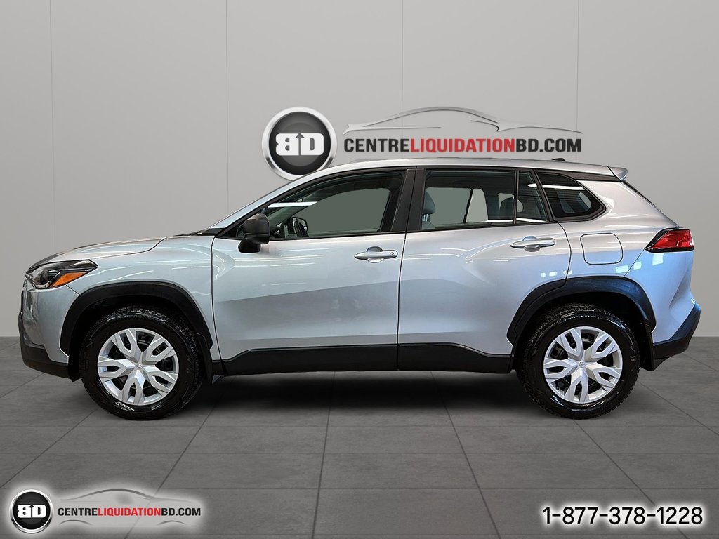 Toyota COROLLA CROSS  2022 à Granby, Québec - 8 - w1024h768px