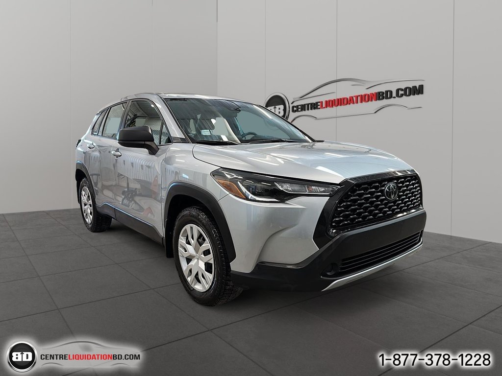 Toyota COROLLA CROSS  2022 à Granby, Québec - 3 - w1024h768px
