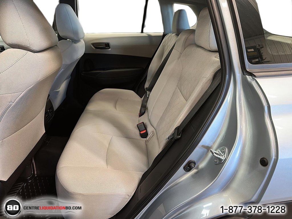 Toyota COROLLA CROSS  2022 à Granby, Québec - 12 - w1024h768px