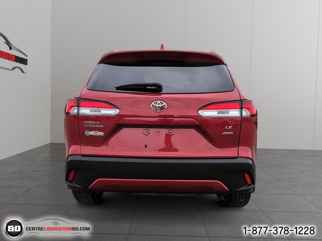 2022 Toyota COROLLA CROSS LE in Granby, Quebec - 8 - w1024h768px