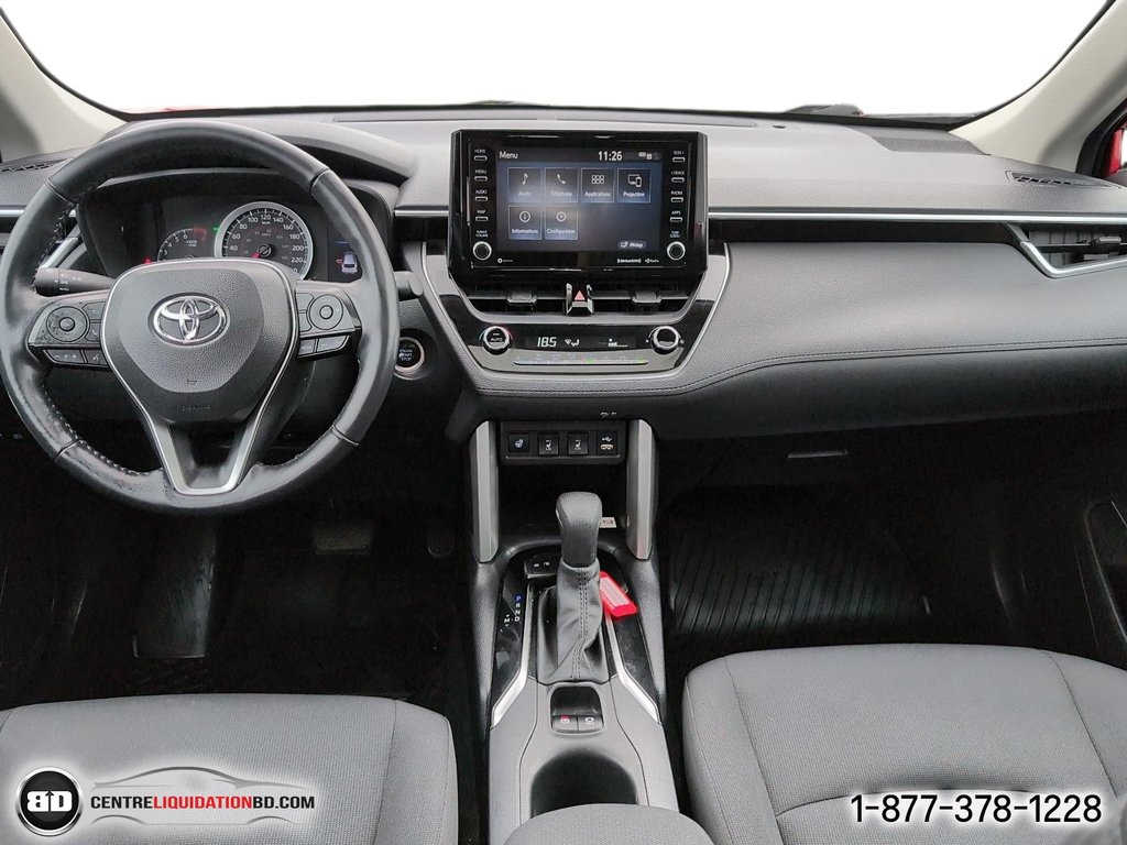 2022 Toyota COROLLA CROSS LE in Granby, Quebec - 15 - w1024h768px