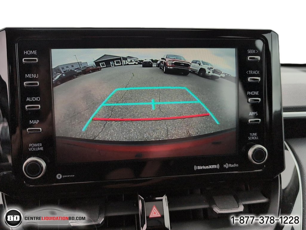 2022 Toyota COROLLA CROSS LE in Granby, Quebec - 23 - w1024h768px