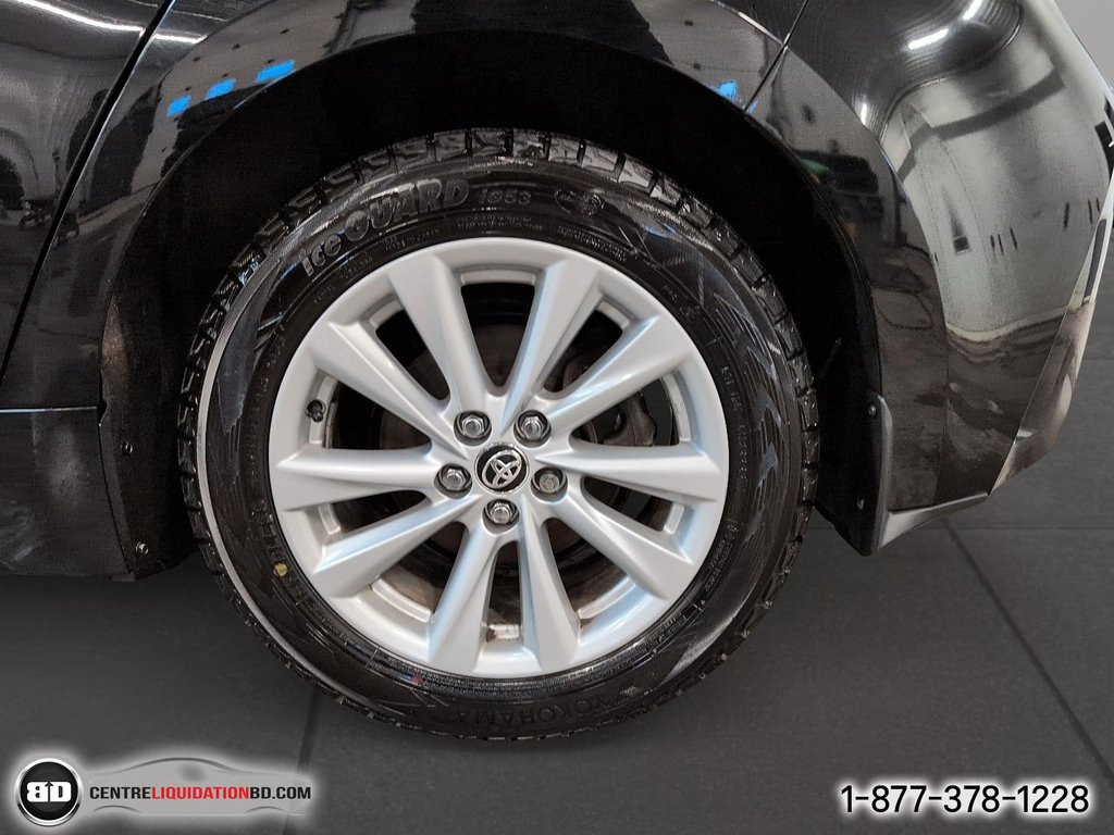 Toyota Corolla Hatchback SE 2024 à Granby, Québec - 12 - w1024h768px