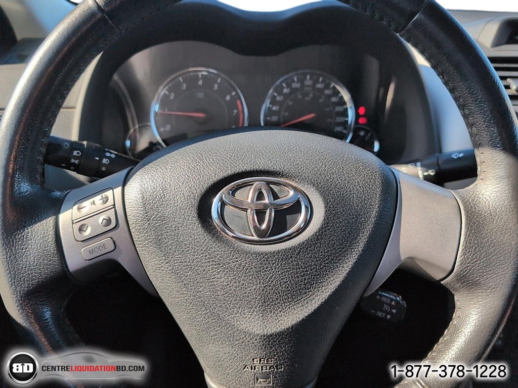 2013 Toyota Corolla in Granby, Quebec - 17 - w1024h768px