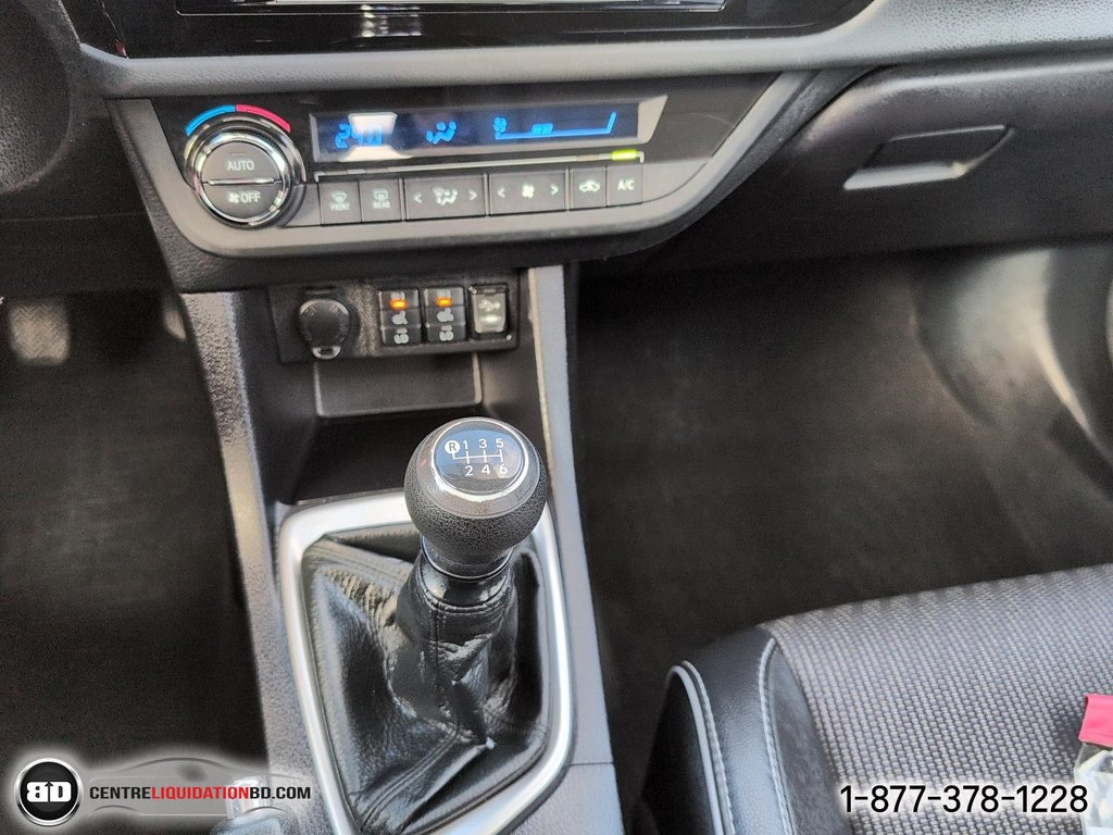 2015 Toyota Corolla S MANUELLE in Granby, Quebec - 20 - w1024h768px