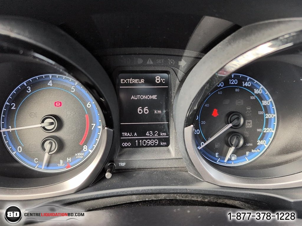 2015 Toyota Corolla S MANUELLE in Granby, Quebec - 18 - w1024h768px