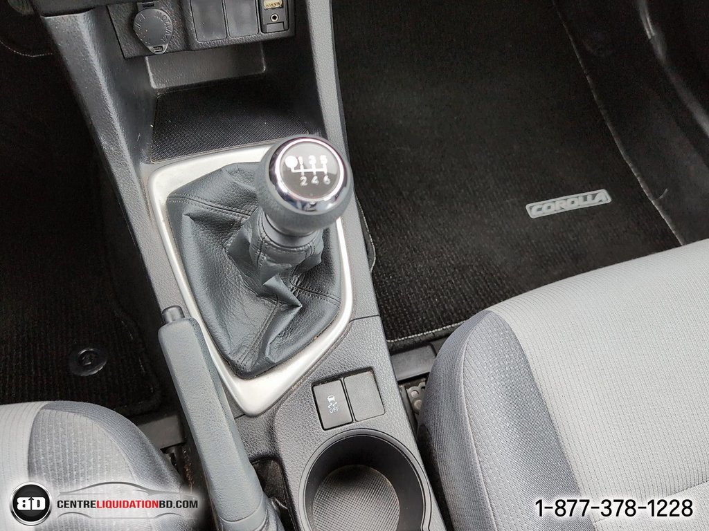 2015 Toyota Corolla CE in Granby, Quebec - 20 - w1024h768px