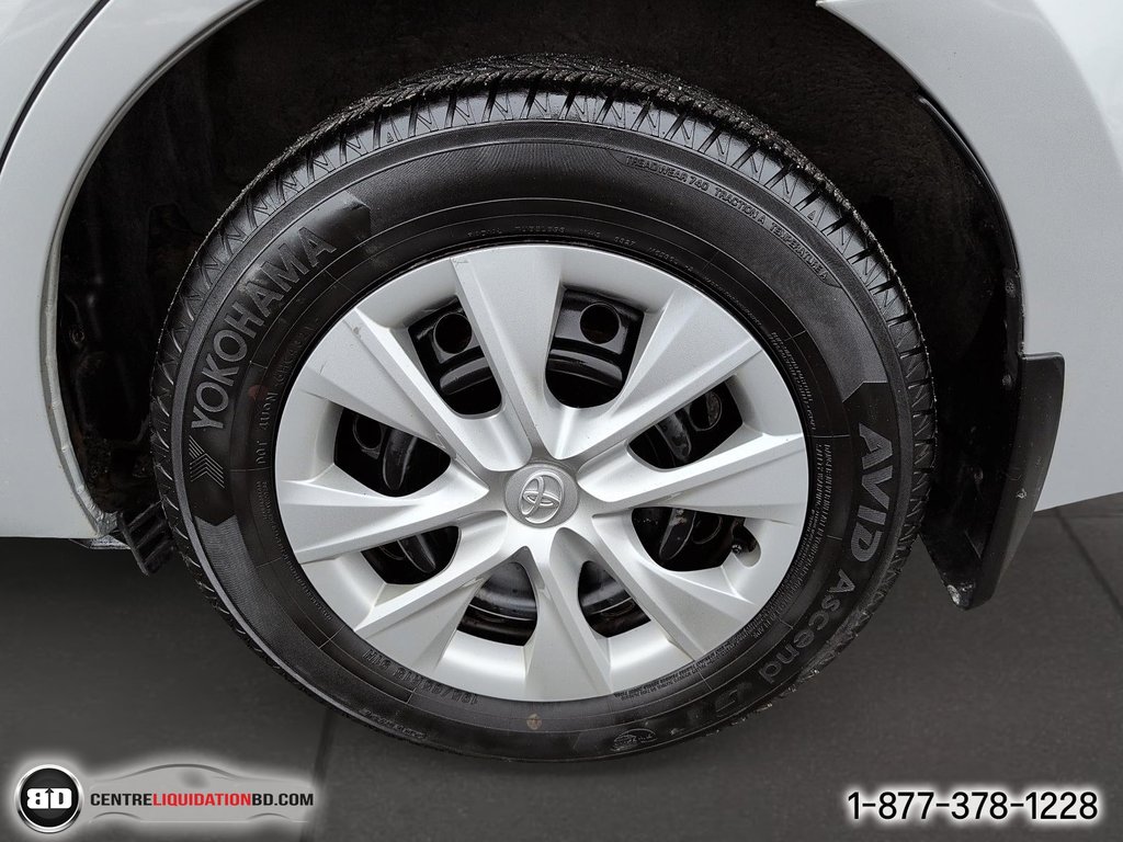 2015 Toyota Corolla CE in Granby, Quebec - 12 - w1024h768px