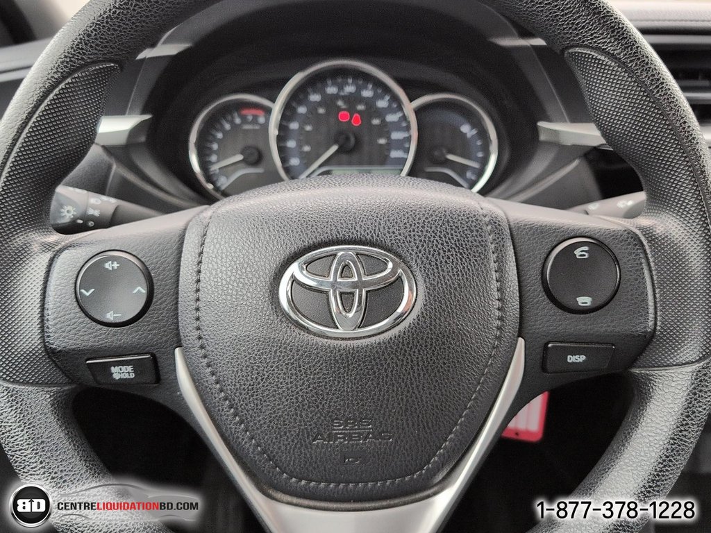 2015 Toyota Corolla CE in Granby, Quebec - 17 - w1024h768px
