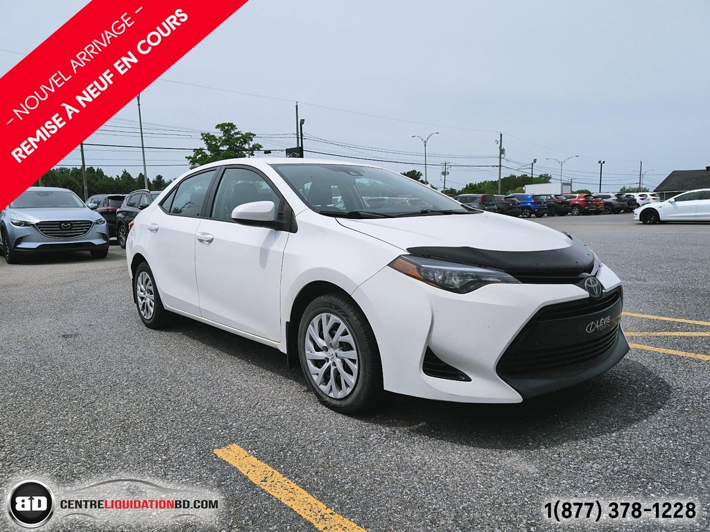 Toyota Corolla LE 2017 à Granby, Québec - 2 - w1024h768px