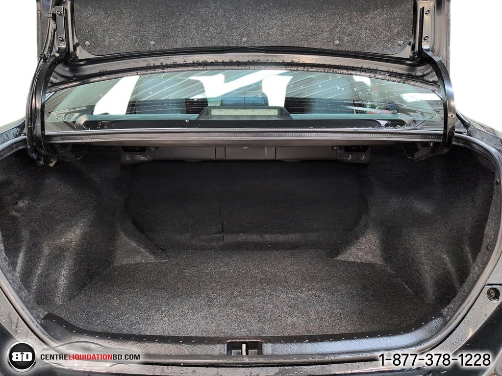 Toyota Corolla LE 2018 à Granby, Québec - 11 - w1024h768px