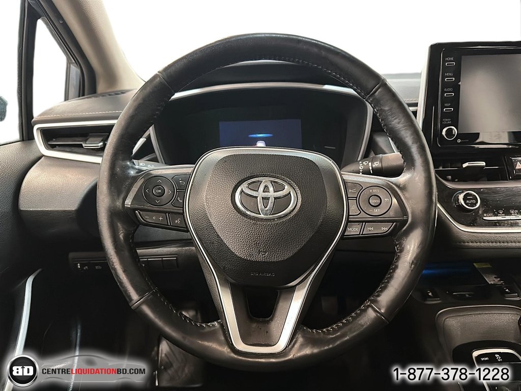 2020 Toyota Corolla XLE in Granby, Quebec - 14 - w1024h768px