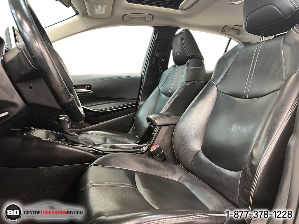 2020 Toyota Corolla XLE in Granby, Quebec - 10 - w1024h768px