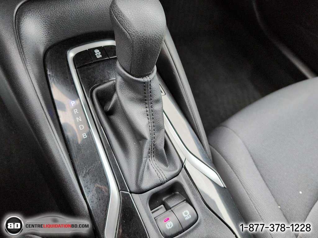2020 Toyota Corolla in Granby, Quebec - 17 - w1024h768px
