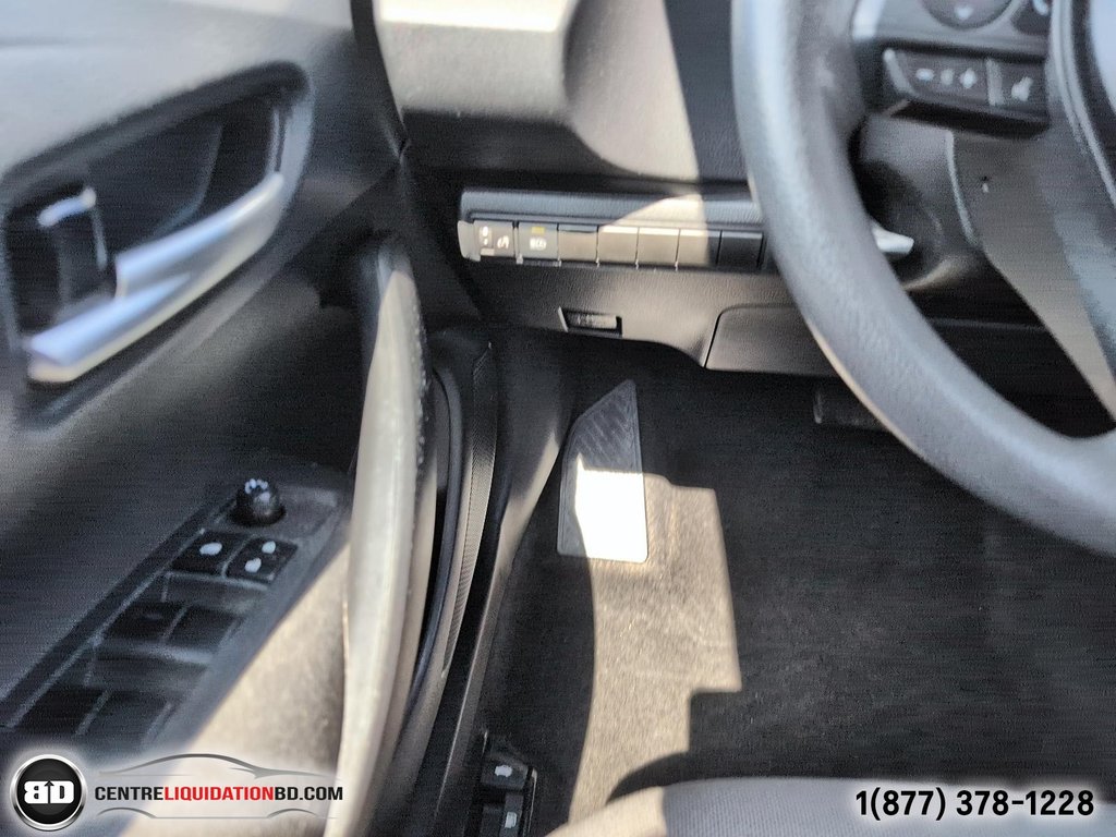 2020 Toyota Corolla L AUTOMATIQUE in Granby, Quebec - 17 - w1024h768px