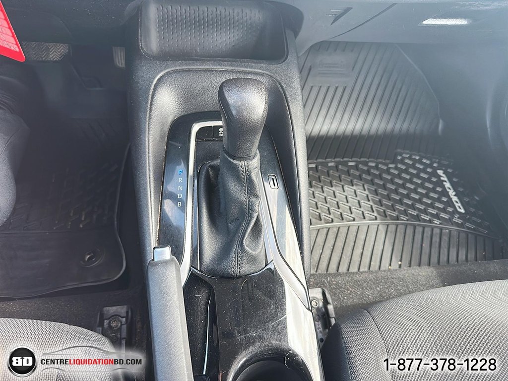 2021 Toyota Corolla L in Granby, Quebec - 17 - w1024h768px