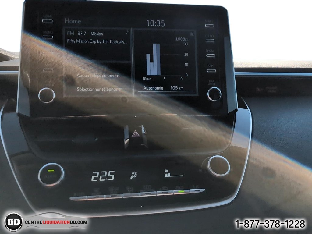 2021 Toyota Corolla in Granby, Quebec - 16 - w1024h768px
