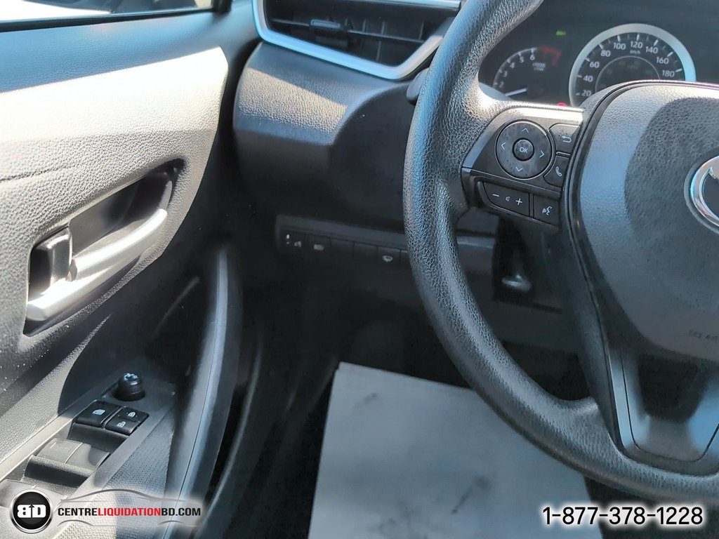 2021 Toyota Corolla in Granby, Quebec - 13 - w1024h768px