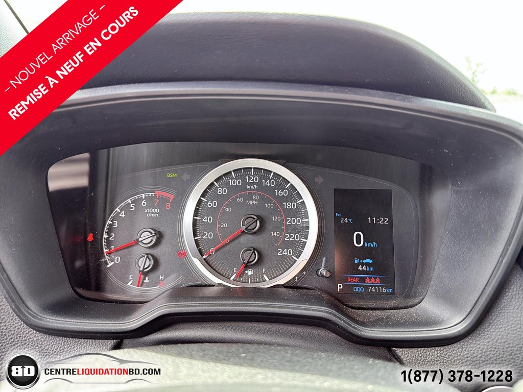 2021 Toyota Corolla SE AUTOMATIQUE in Granby, Quebec - 12 - w1024h768px