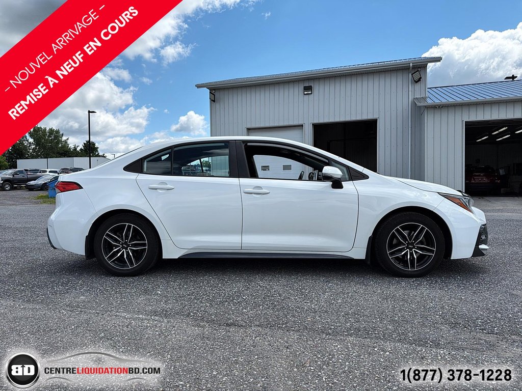 2021 Toyota Corolla SE AUTOMATIQUE in Granby, Quebec - 5 - w1024h768px