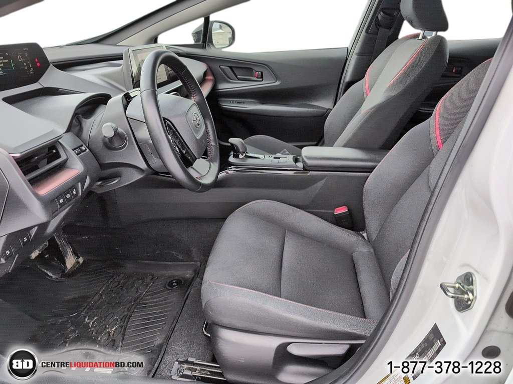 Toyota Prius Prime SE PLUG-IN-HYBRID 77KM D’AUTONOMIE 2023 à Granby, Québec - 13 - w1024h768px