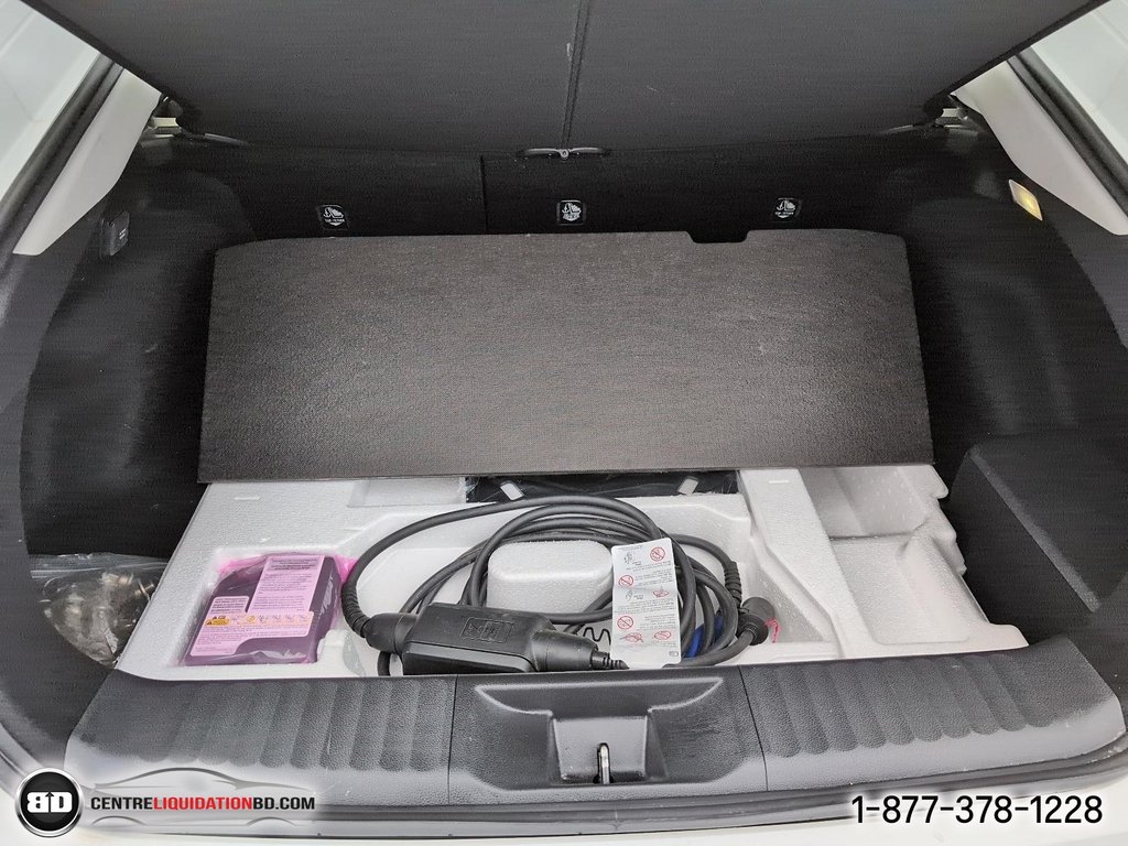 Toyota Prius Prime SE PLUG-IN-HYBRID 77KM D’AUTONOMIE 2023 à Granby, Québec - 11 - w1024h768px