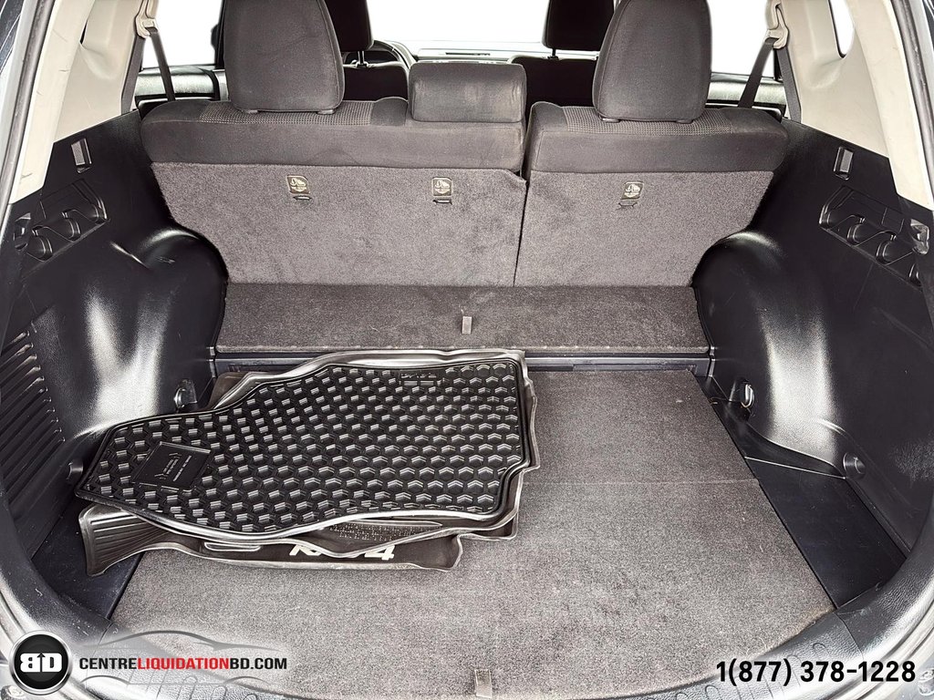 2017 Toyota RAV4 Hybrid XLE AWD TOIT OUVRANT in Granby, Quebec - 11 - w1024h768px