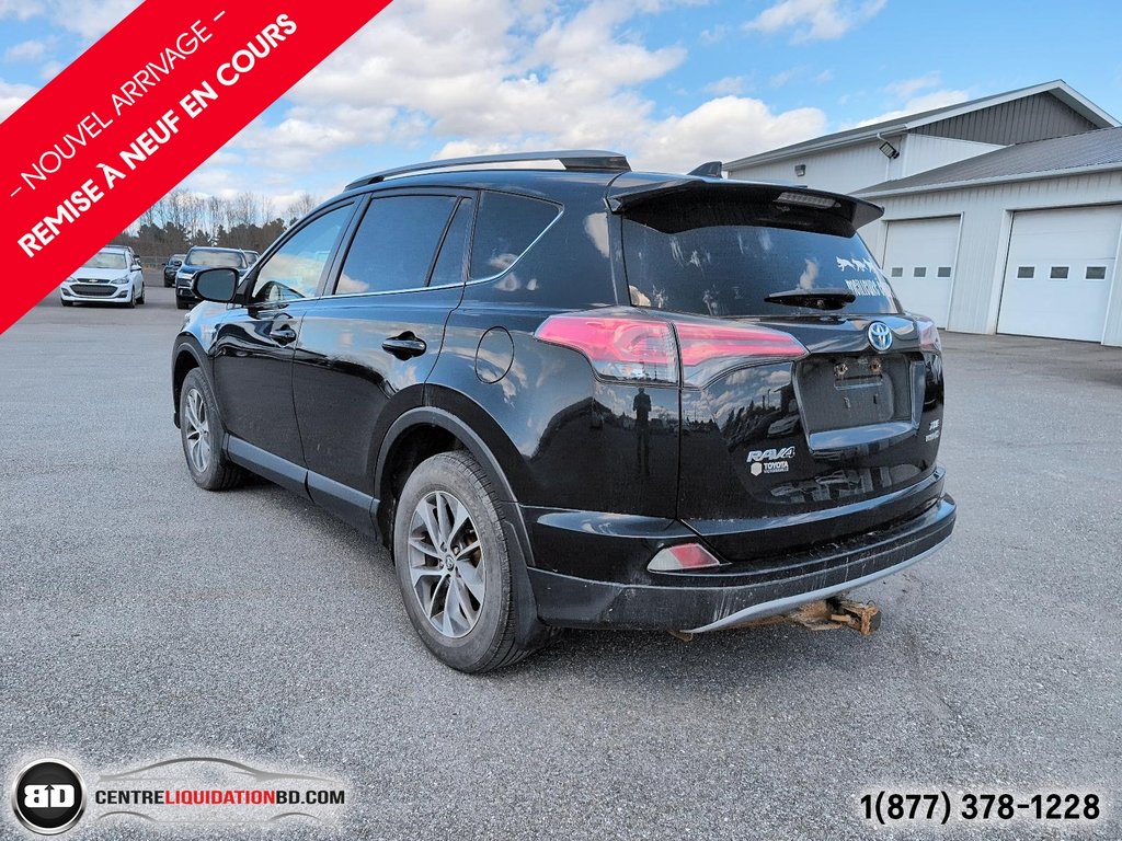 2017 Toyota RAV4 Hybrid XLE AWD TOIT OUVRANT in Granby, Quebec - 5 - w1024h768px