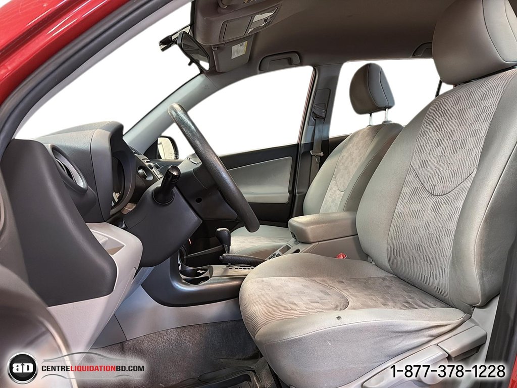 Toyota RAV4 AWD 2012 à Granby, Québec - 14 - w1024h768px