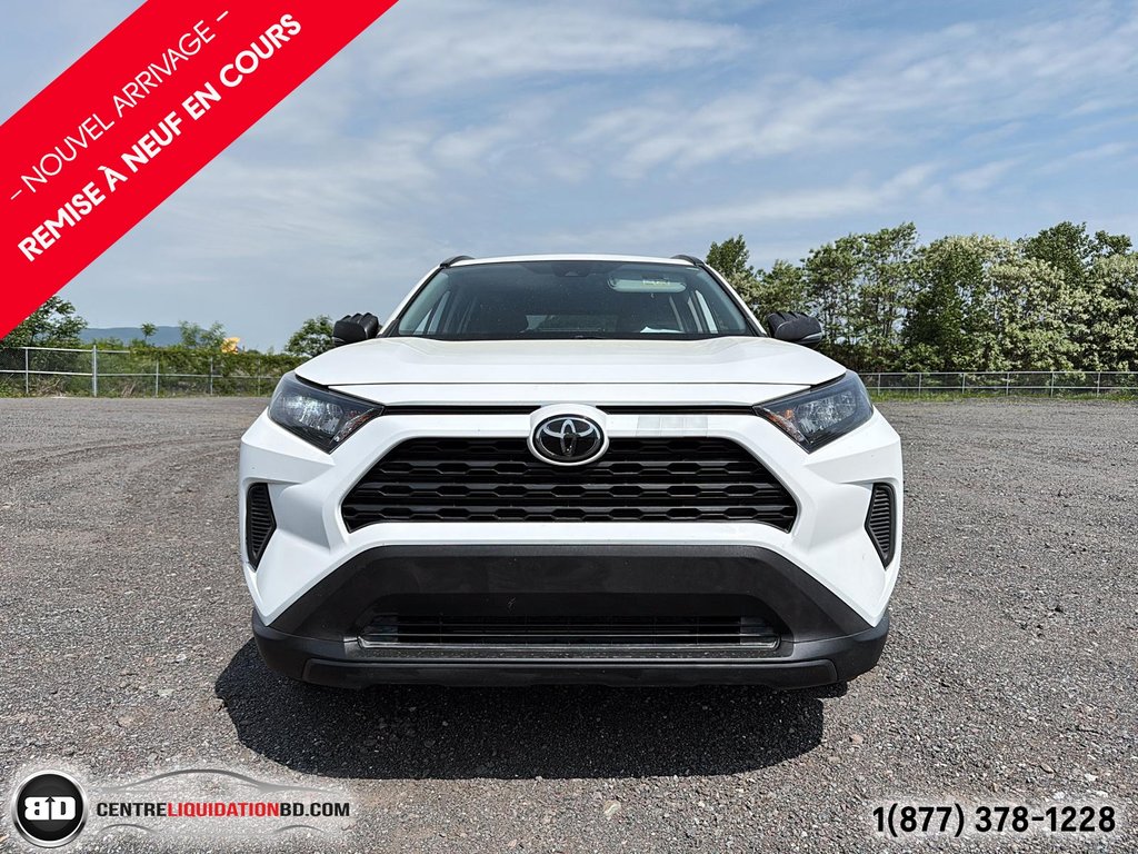 Toyota RAV4 LE AWD 2020 à Granby, Québec - 2 - w1024h768px
