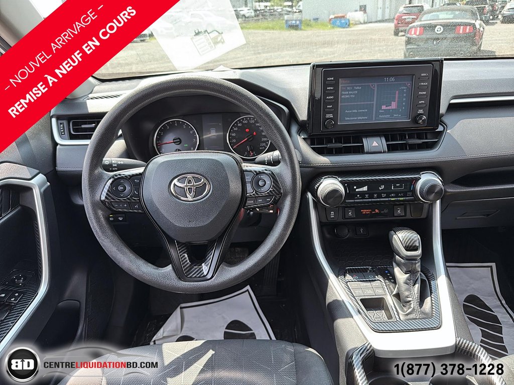 Toyota RAV4 LE AWD 2020 à Granby, Québec - 12 - w1024h768px