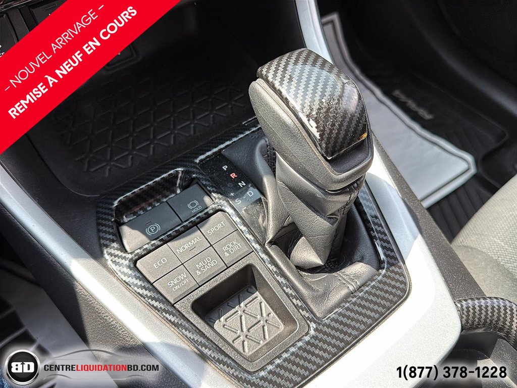Toyota RAV4 LE AWD 2020 à Granby, Québec - 16 - w1024h768px