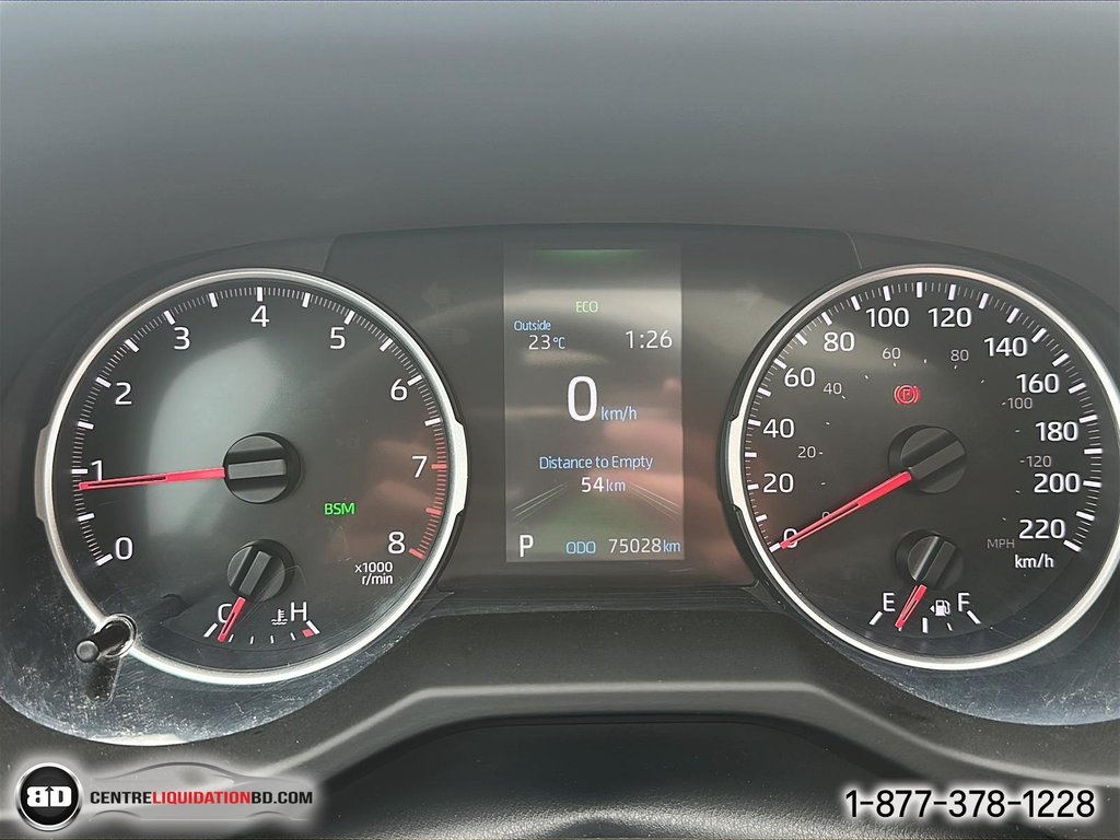 2021 Toyota RAV4 in Granby, Quebec - 16 - w1024h768px