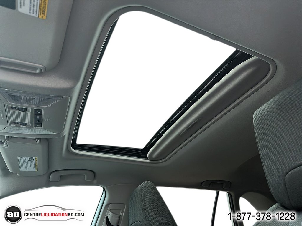 2021 Toyota RAV4 in Granby, Quebec - 21 - w1024h768px