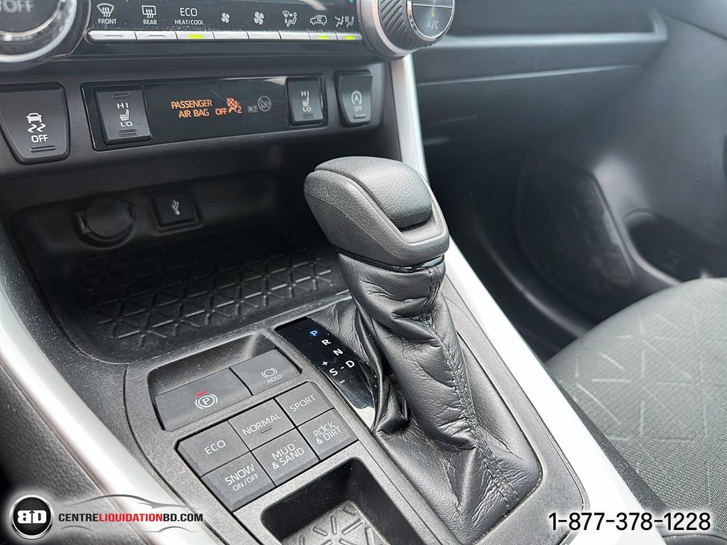 2021 Toyota RAV4 in Granby, Quebec - 18 - w1024h768px