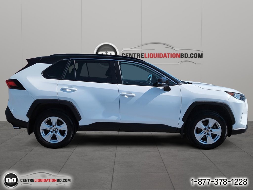 2021 Toyota RAV4 XLE in Granby, Quebec - 4 - w1024h768px