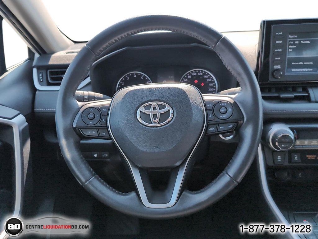 2021 Toyota RAV4 XLE in Granby, Quebec - 15 - w1024h768px
