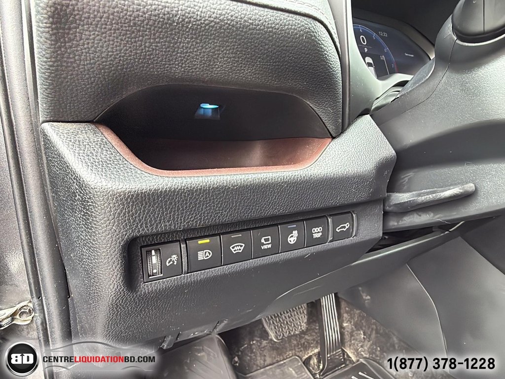 2023 Toyota RAV4 Limited in Granby, Quebec - 16 - w1024h768px