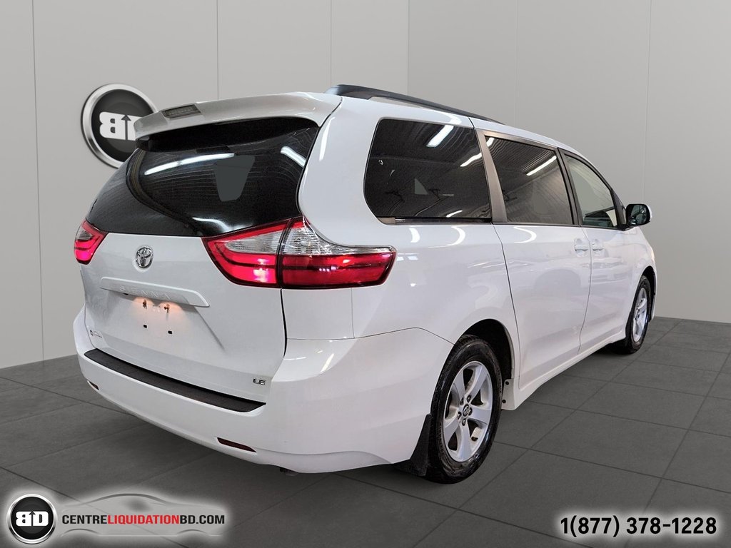 2019 Toyota Sienna LE in Granby, Quebec - 6 - w1024h768px