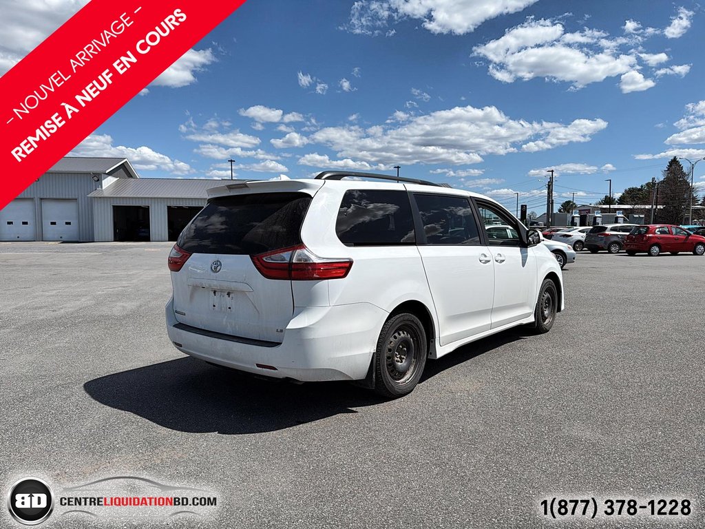 Toyota Sienna LE 2019 à Granby, Québec - 8 - w1024h768px
